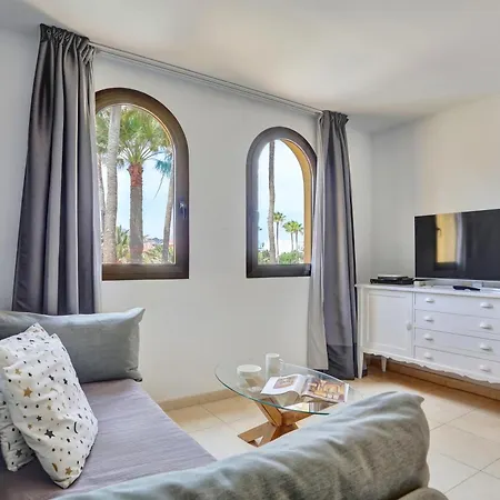 Oasis Royal F306 Apartment *