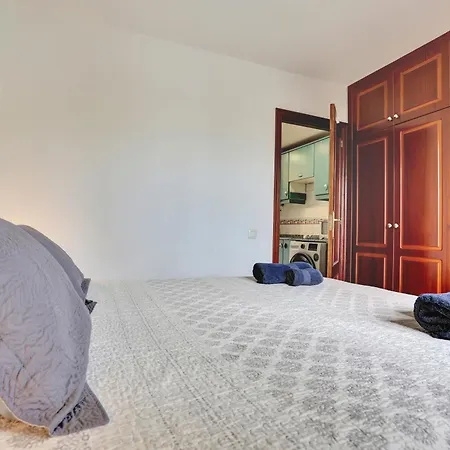 Oasis Royal F306 Апартаменты