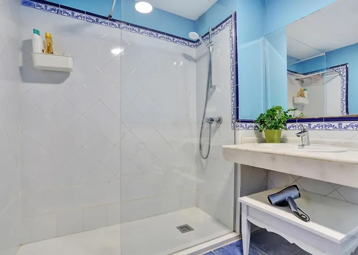 Oasis Royal F306 Apartament